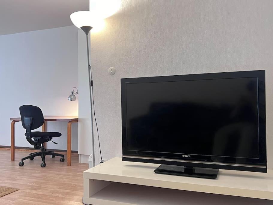 Cozy Apartment Hallan Екстериор снимка